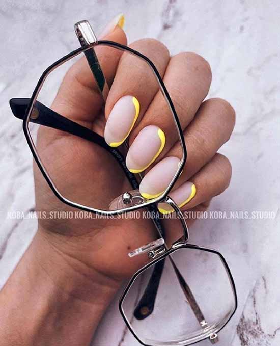 Manicure for oval nails 2021: new items, fashionable photo ideas