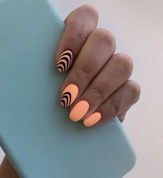 Manicure for oval nails 2021: new items, fashionable photo ideas