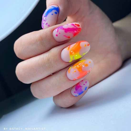 Manicure for oval nails 2021: new items, fashionable photo ideas