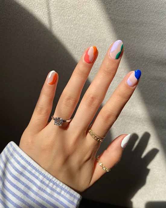 Manicure for oval nails 2021: new items, fashionable photo ideas