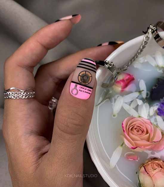 Manicure for oval nails 2021: new items, fashionable photo ideas