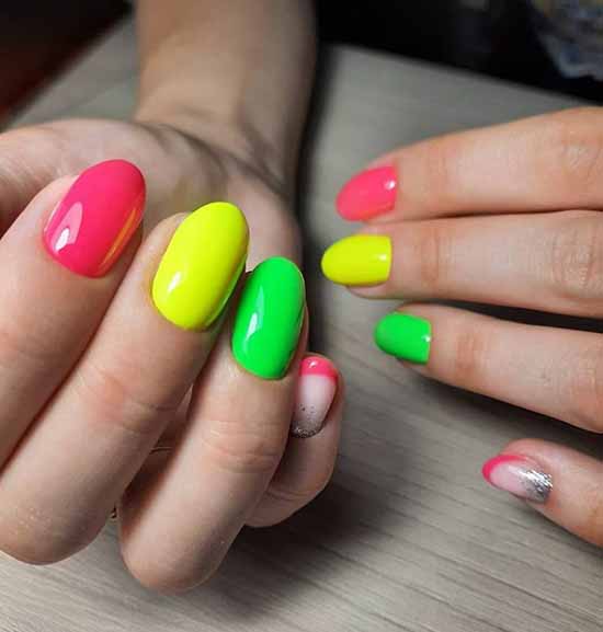 Manicure for oval nails 2021: new items, fashionable photo ideas