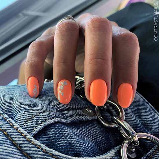 Manicure for oval nails 2021: new items, fashionable photo ideas