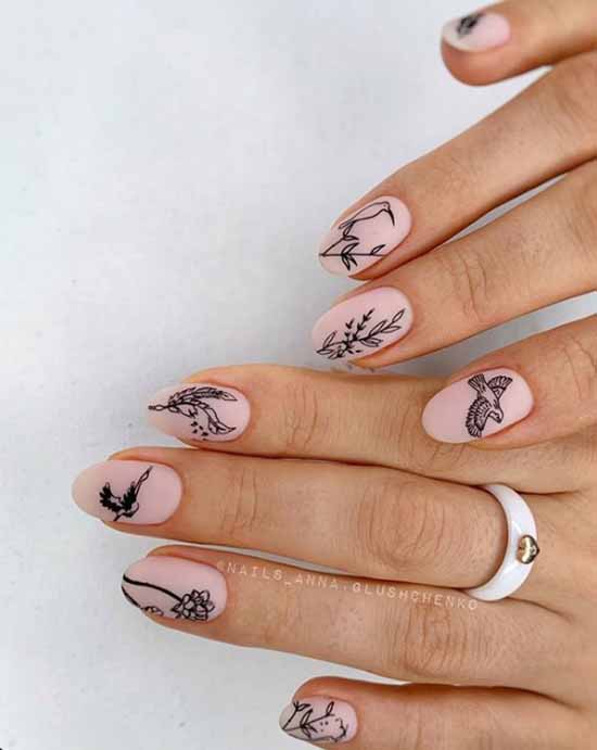 Delicate nail design 2021: photos with current news