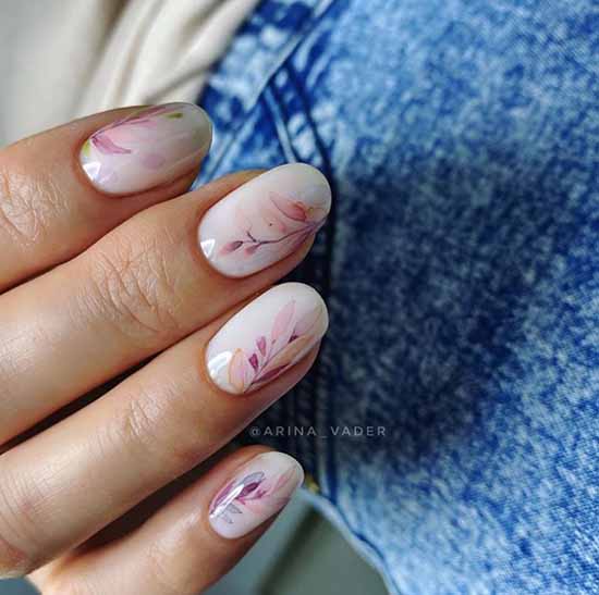 Conception d'ongles délicats 2021: photos avec actualités