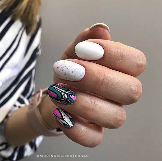 Delicate nail design 2021: photos with current news