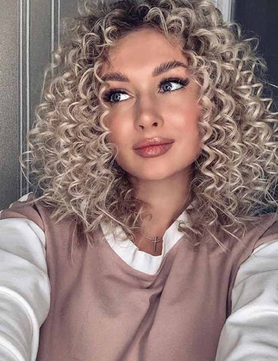 Stylish haircuts 2021: photos, new items for different lengths