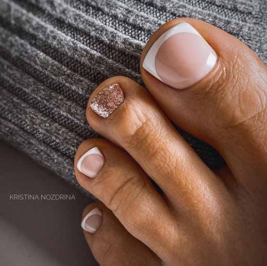 Brilliant pedicure: 100 new photo ideas, fashion design