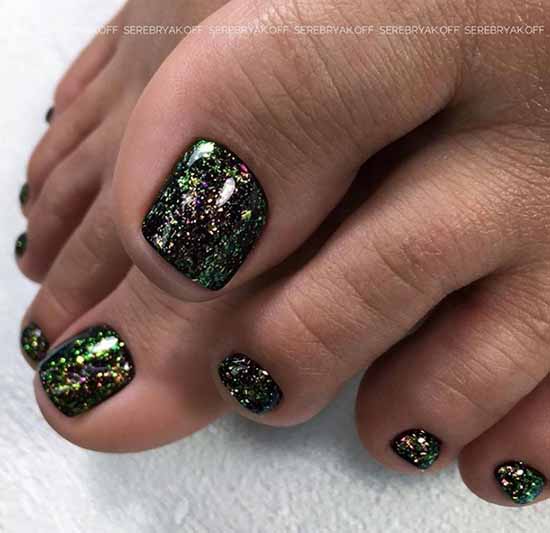 Brilliant pedicure: 100 new photo ideas, fashion design