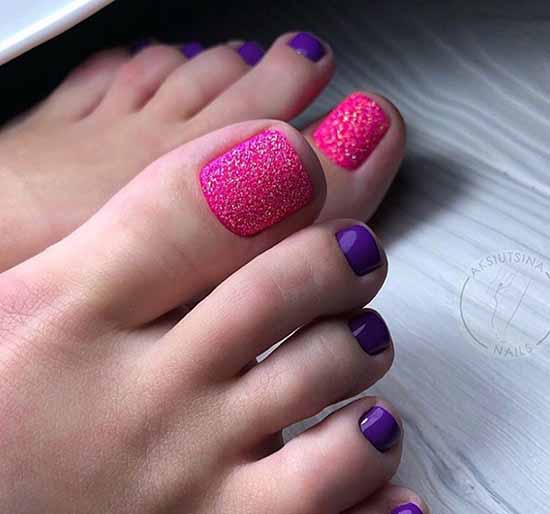 Brilliant pedicure: 100 new photo ideas, fashion design