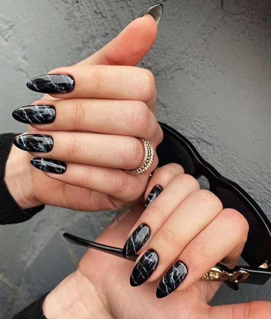 Conception d'ongles en marbre noir