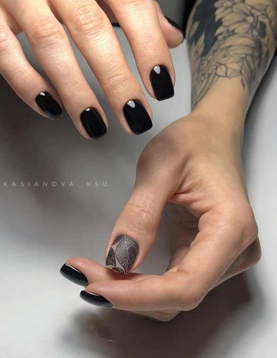 Black everyday manicure