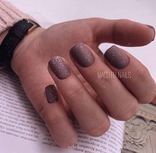 Les principales tendances en design d'ongles automne 2021: nouvelles photos