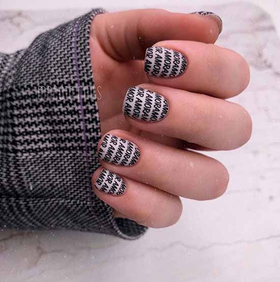 Les principales tendances en design d'ongles automne 2021: nouvelles photos