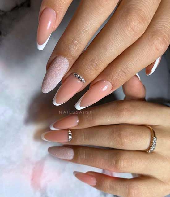 Long nails ballerina delicate design