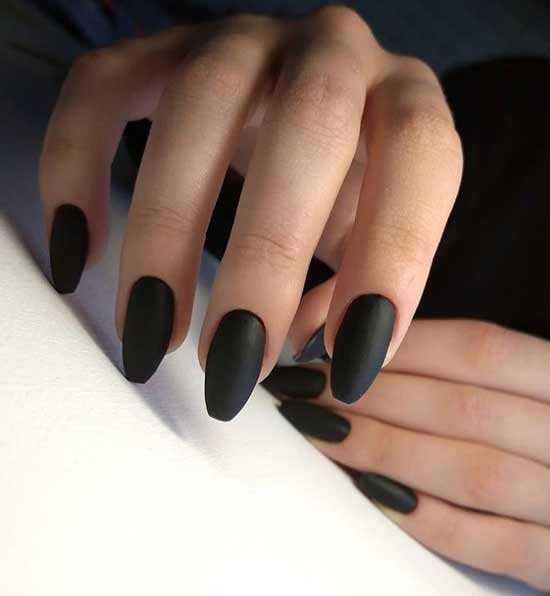 Matte black manicure ballerina