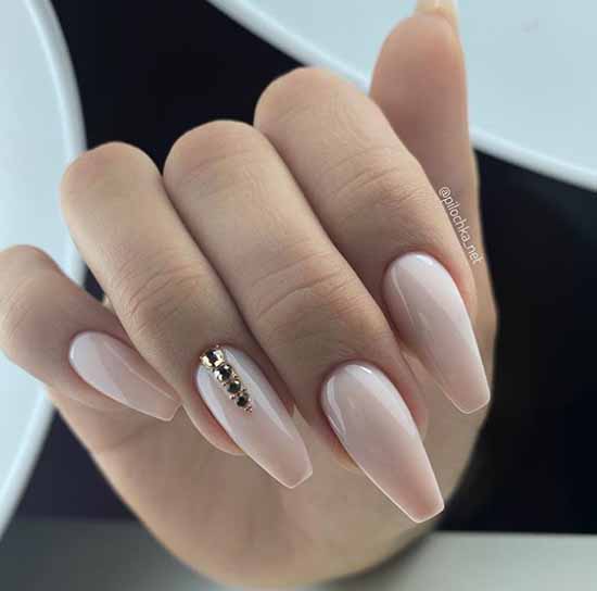 Ballerina / pointe shoes manicure ideas: new, design 2021