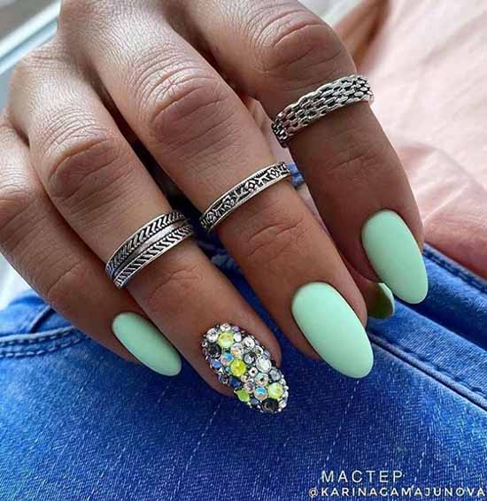 Manicure for tanned hands: 100 photos, new items, stylish design