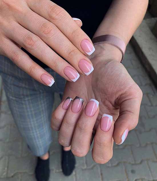 Manucure avec des paillettes sur le bout des ongles : photos, nouveautés