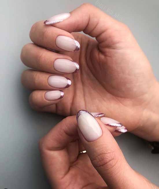 Manucure avec des paillettes sur le bout des ongles : photos, nouveautés