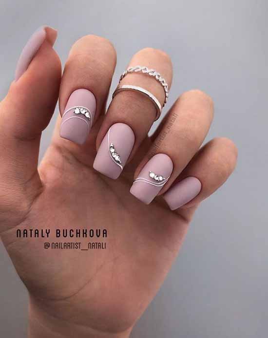 Nail design with rhinestones 2021: photos, exquisite novelties