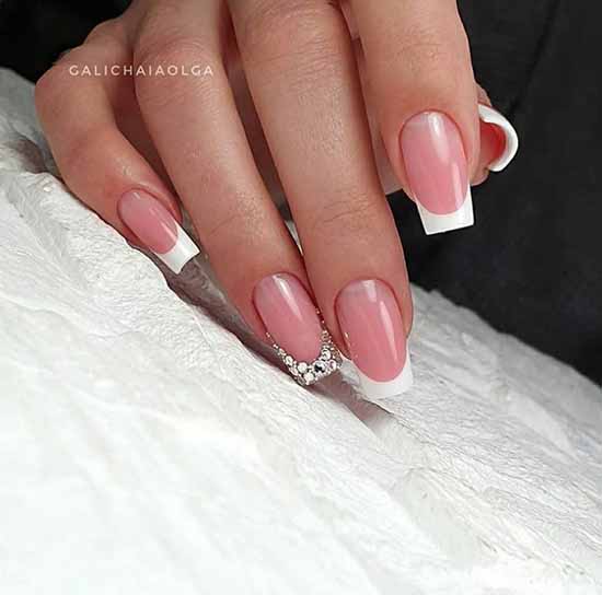 Nail design with rhinestones 2021: photos, exquisite novelties