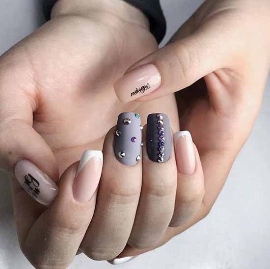 Conception d'ongles avec strass 2021: photos, nouveautés exquises