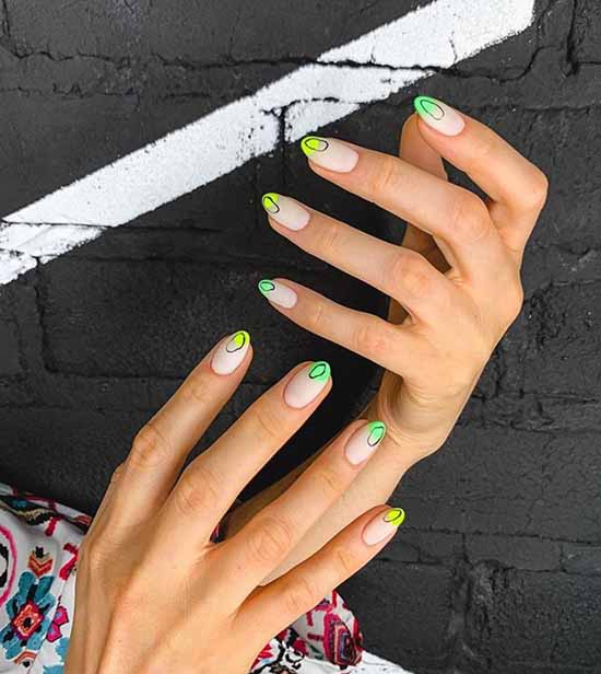 Bright jacket 2021: photo-novelties of bright nail design