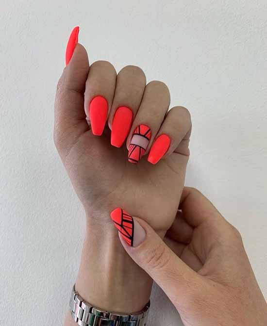 Bright jacket 2021: photo-novelties of bright nail design