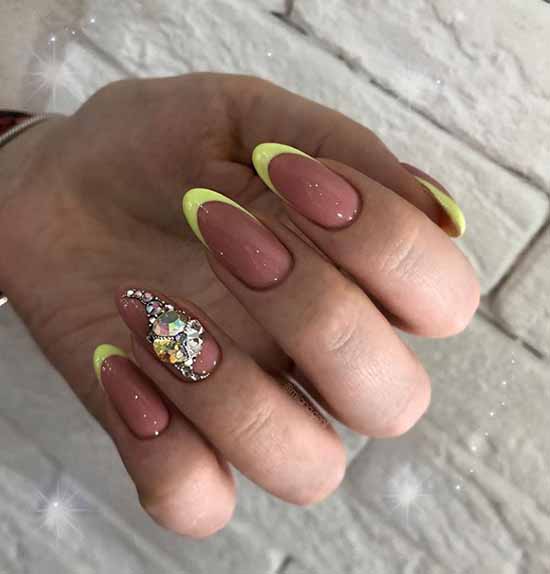 Bright jacket 2021: photo-novelties of bright nail design