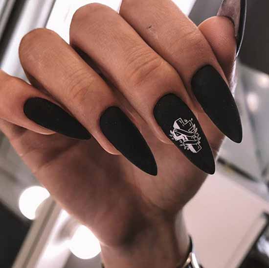 Black manicure for long nails: photo, new beautiful design