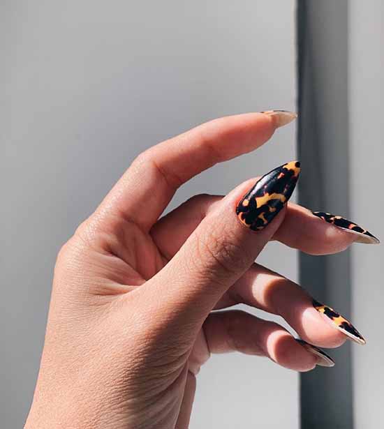 Manucure noire pour ongles longs: photo, nouveau beau design