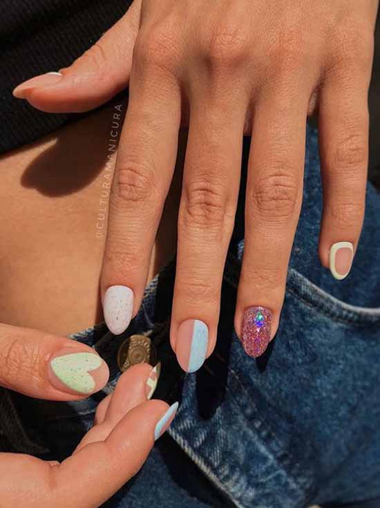 Glitter nail design: new manicure in the photo