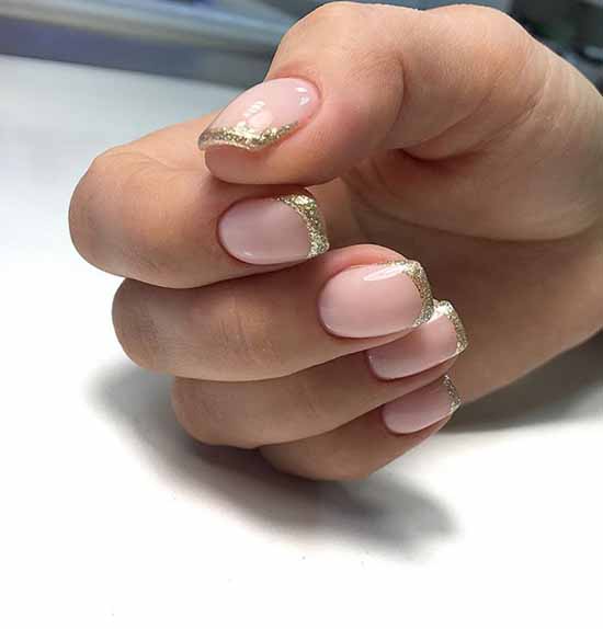 Glitter nail design: new manicure in the photo