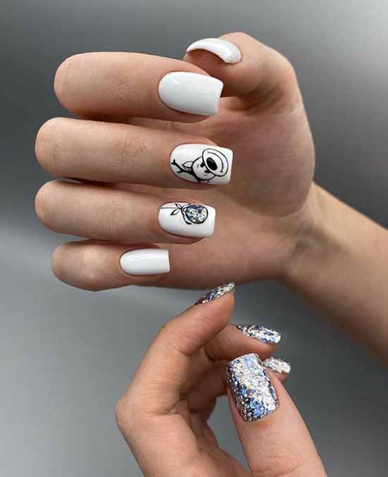 Conception d'ongles scintillants: nouvelle manucure sur la photo