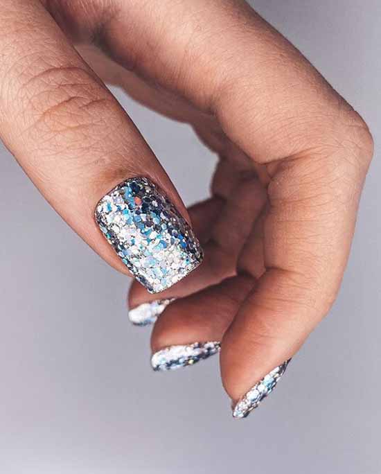 Glitter nail design: new manicure in the photo