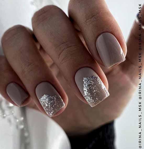 Glitter nail design: new manicure in the photo