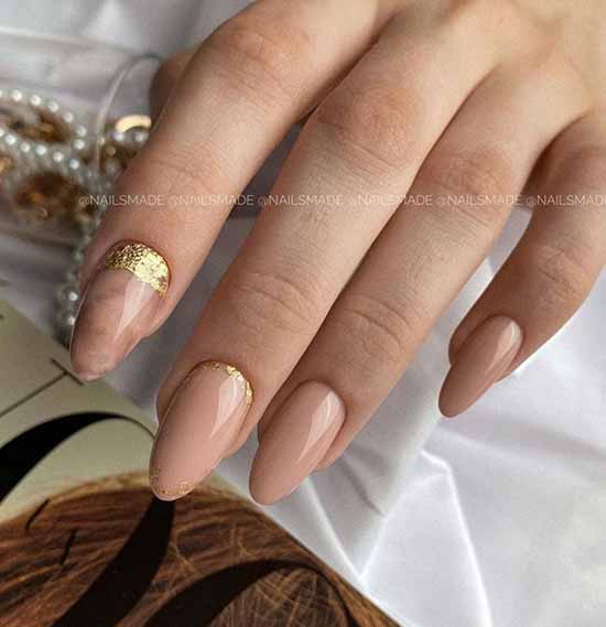 Conception d'ongles en feuille: photo, nouveautés de manucure à la mode