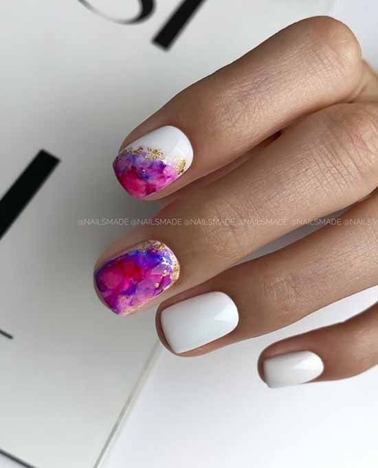 Foil nail design: photo, fashionable manicure novelties