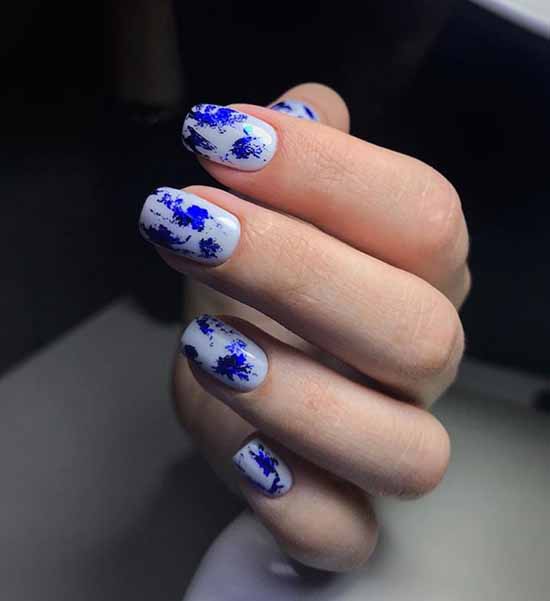 Foil nail design: photo, fashionable manicure novelties