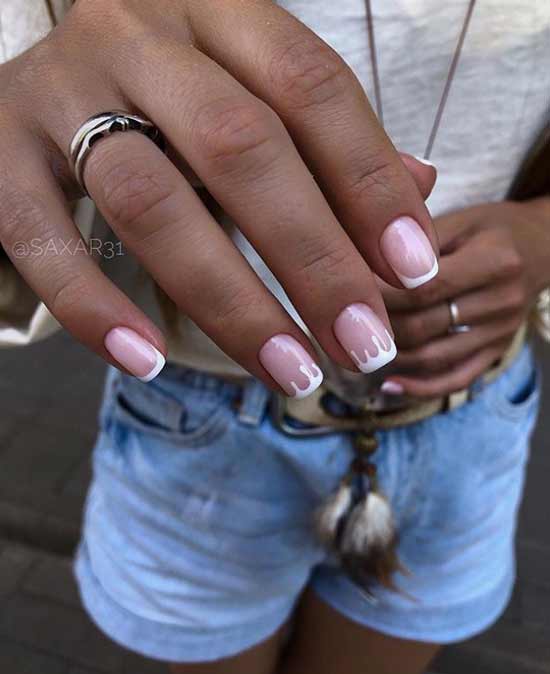 Veste blanche à motif pour ongles courts