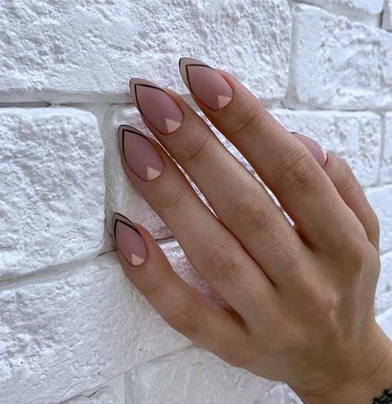 French manicure with a pattern: French novelties 2021