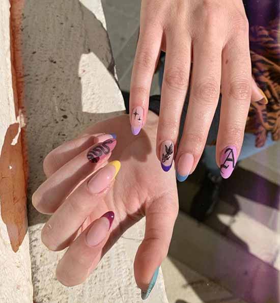 French manicure with a pattern: French novelties 2021