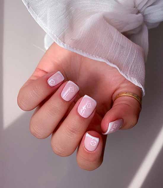 French manicure with a pattern: French novelties 2021