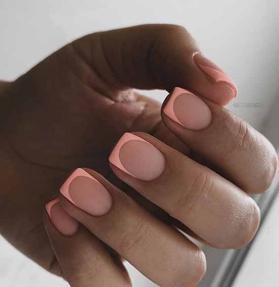 Beaux ongles mats: design, nouvelle manucure sur la photo