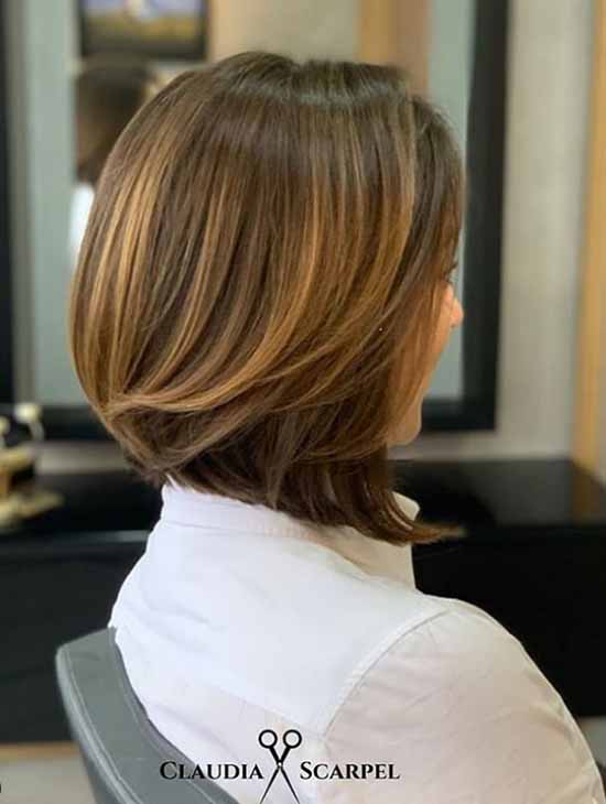 Fashionable haircuts for shoulder-length hair 2021: photos, trends