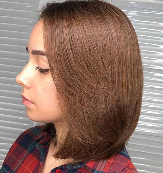 Fashionable haircuts for shoulder-length hair 2021: photos, trends