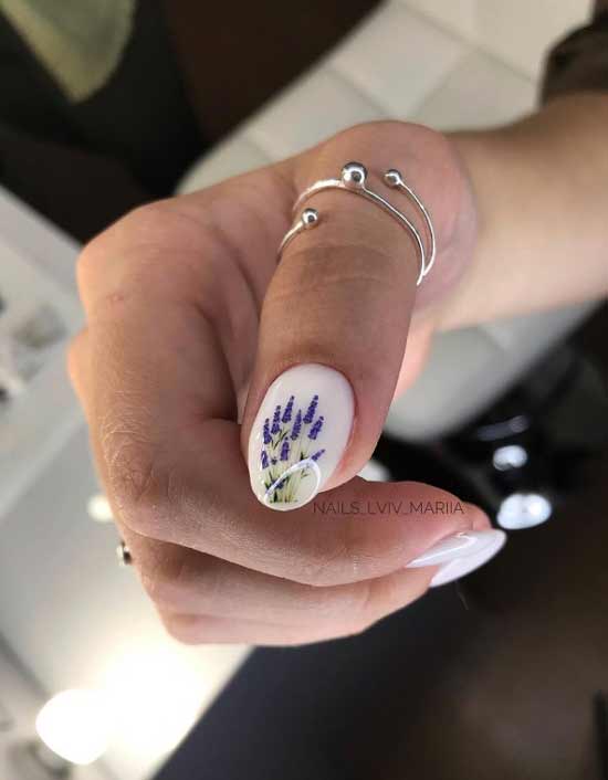 Milk manicure with design