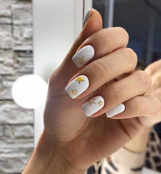 White nails with designs: new items, manicure ideas in the photo