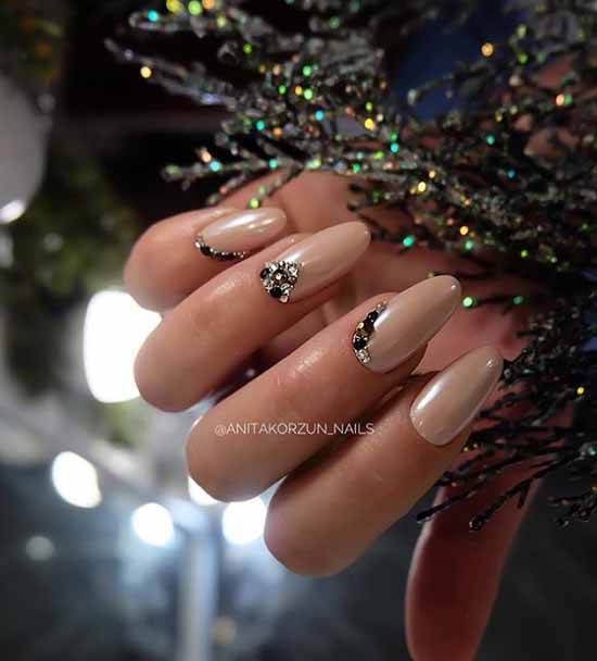 Original manicure: new items, the most interesting ideas in the photo